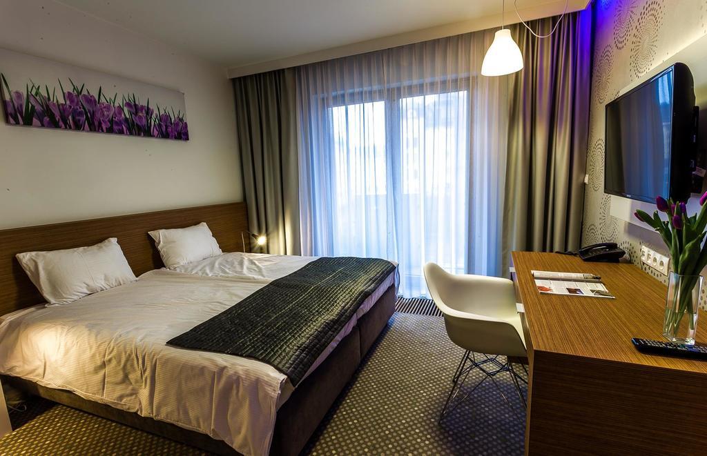 Hubska Apartments Βρότσλαβ Δωμάτιο φωτογραφία
