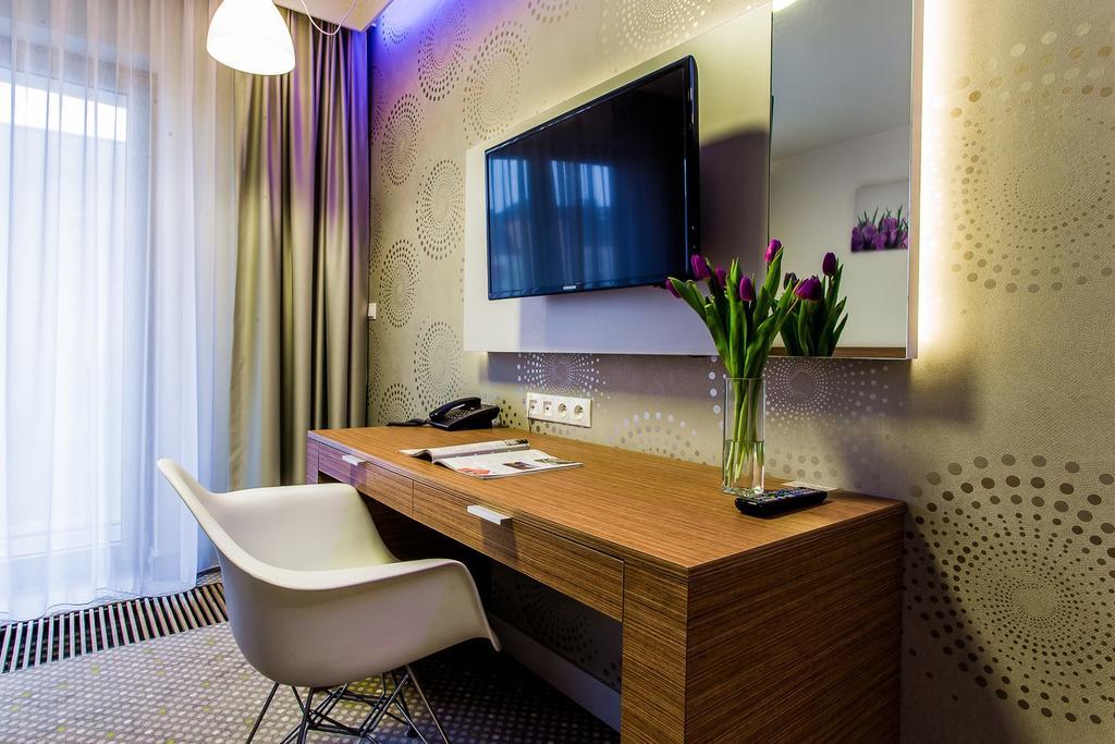 Hubska Apartments Βρότσλαβ Δωμάτιο φωτογραφία